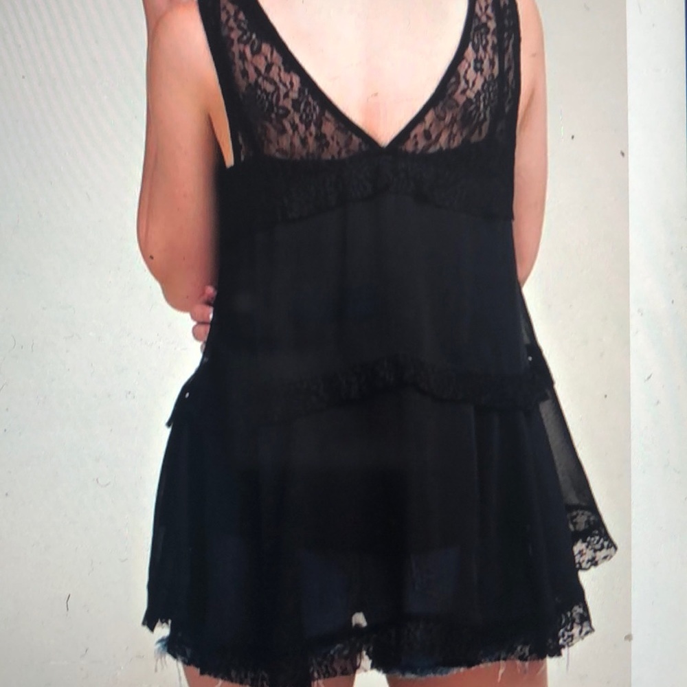 LaceTop - Picture 2 of 2
